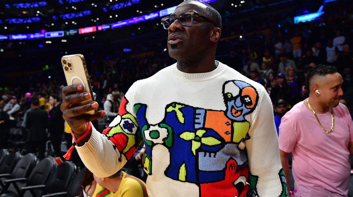 ormer NFL player Shannon Sharpe attends the game between the Los Angeles Lakers and the Oklahoma City Thunder
