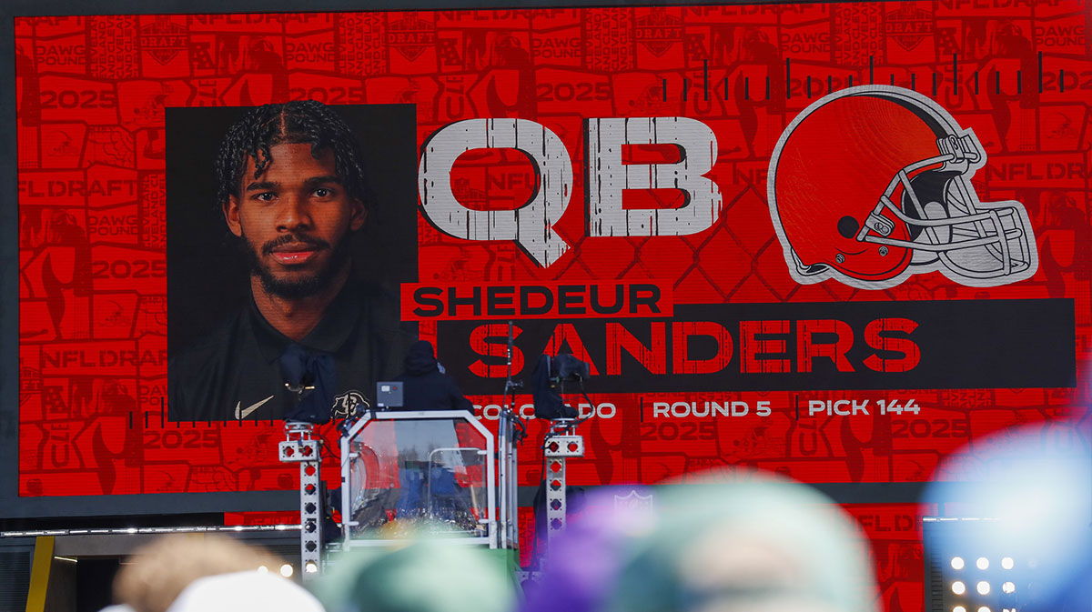 KFC wins internet with uplifting message for Shedeur Sanders after draft fall