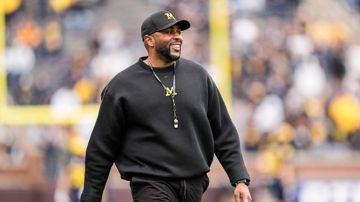 Michigan football in tight battle with Notre Dame for 4-star TE