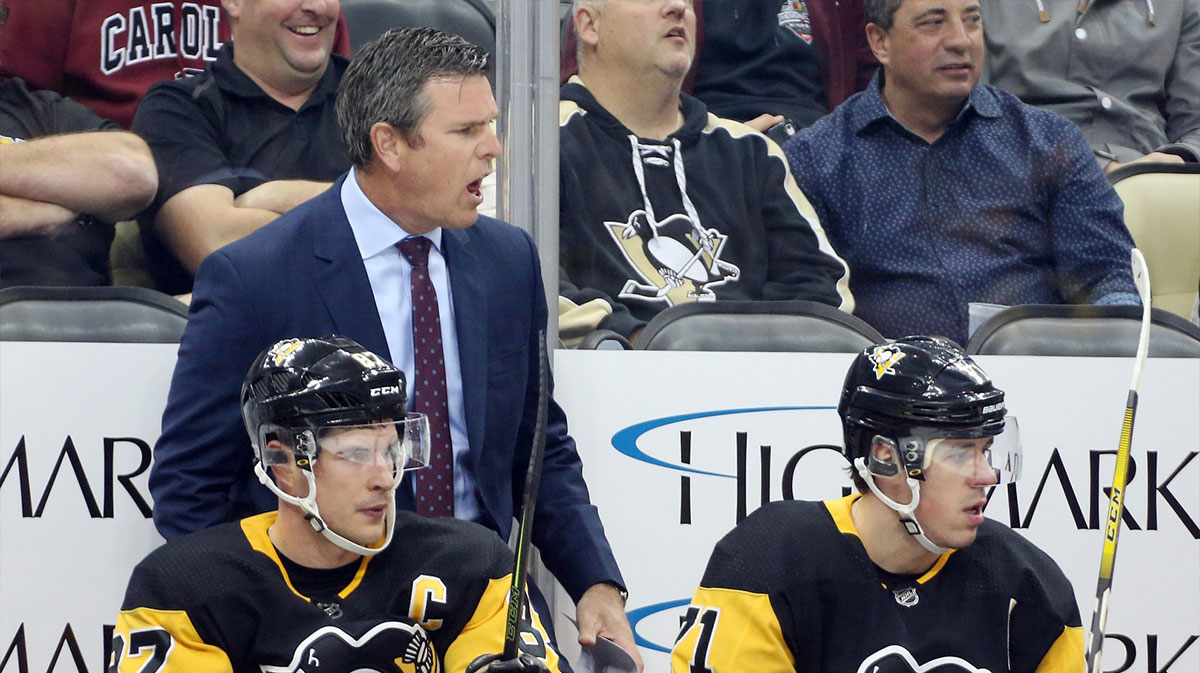 https://wp.clutchpoints.com/wp-content/uploads/2025/04/Sidney-Crosby-and-MIke-Sullivan-with-Pittsburgh-Penguins.jpg