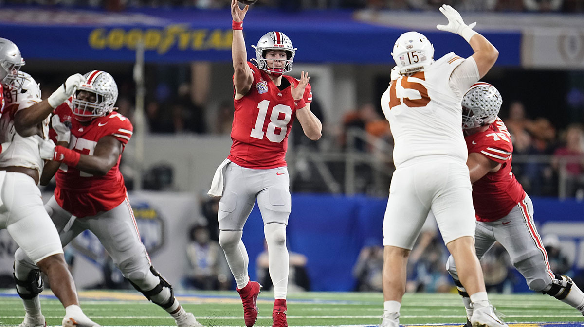 Steelers draft Ohio State QB amid Aaron Rodgers buzz