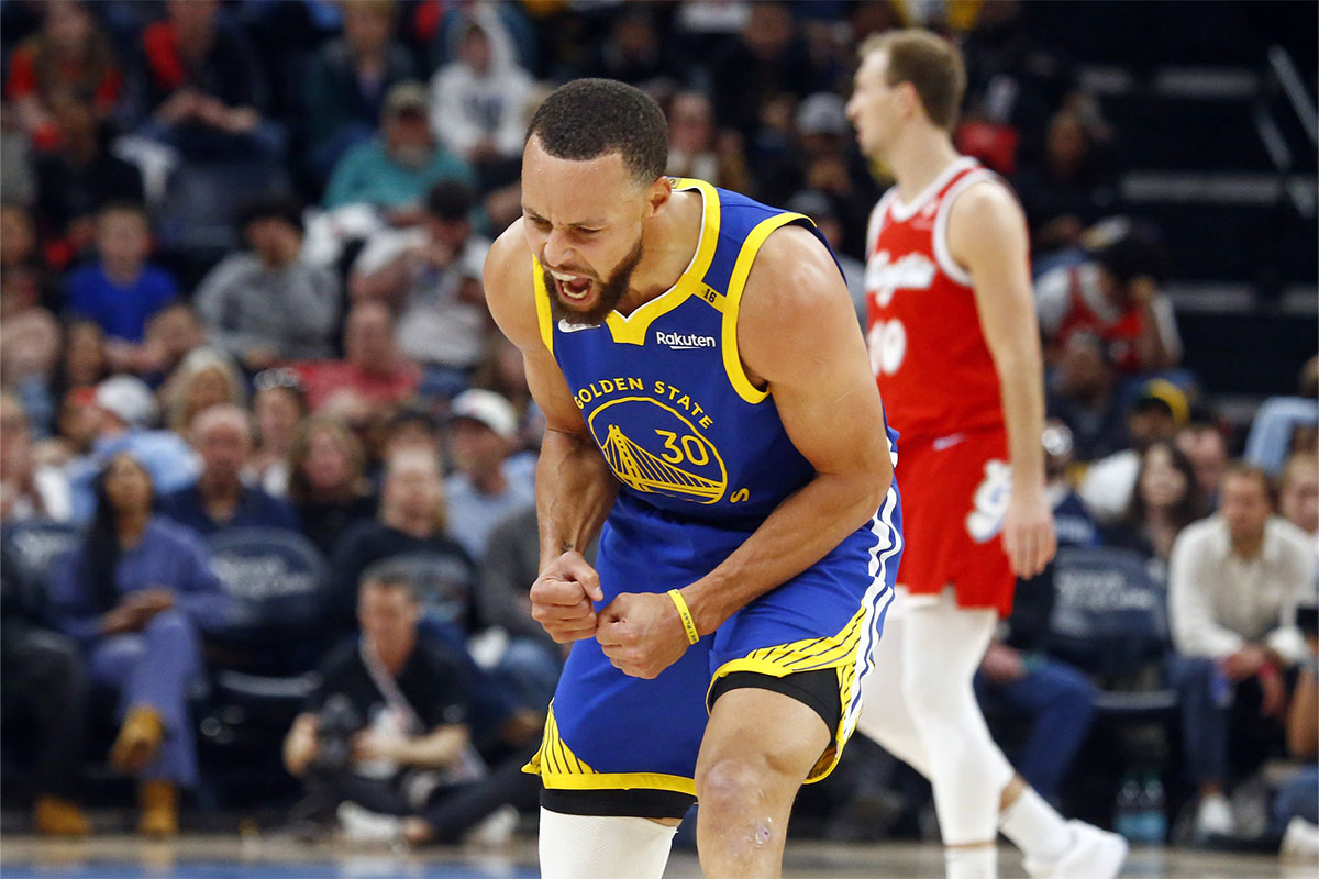 Golden State Warriors guard Stephen Curry (30) reacts during a time out during the first quarter against the Memphis Grizzlies at FedExForum.