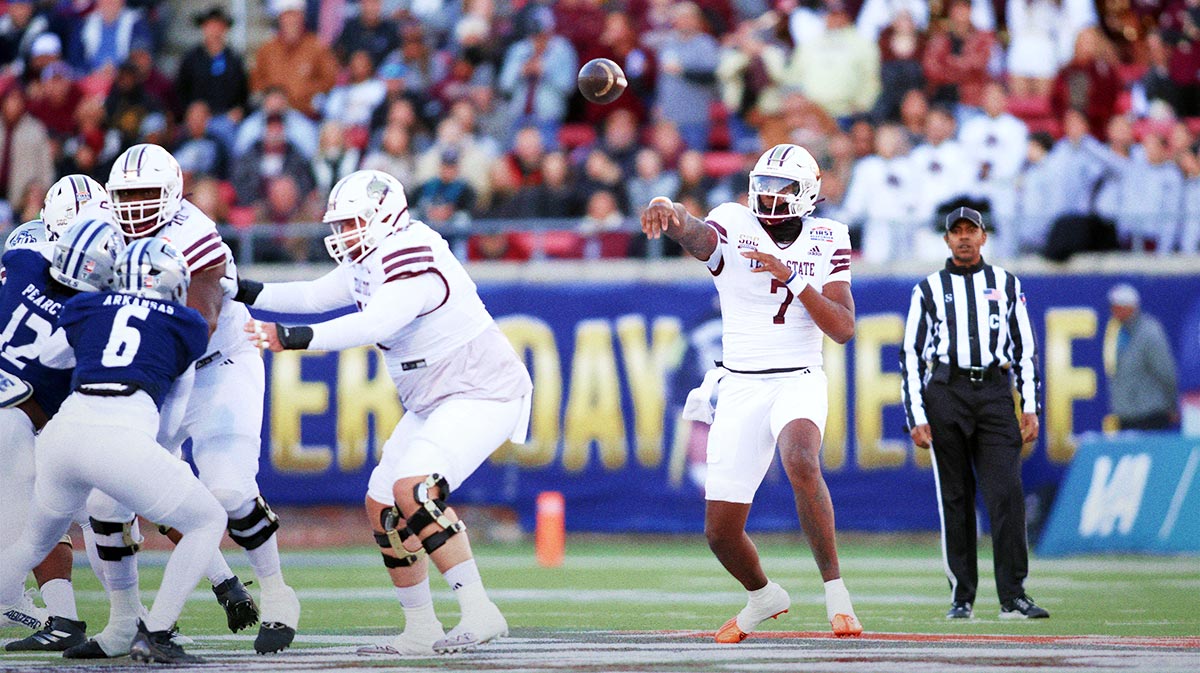 Texas State Bobcats quarterback TJ Finley (7) throws a pass in the first quarter against the Rice Owls at Gerald J Ford Stadium.