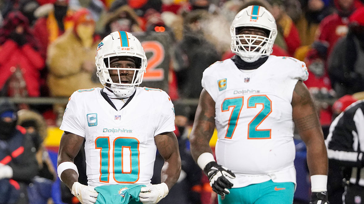 Terron Armstead reveals ‘brutally honest’ exchange over Tyreek Hill’s Dolphins outburst
