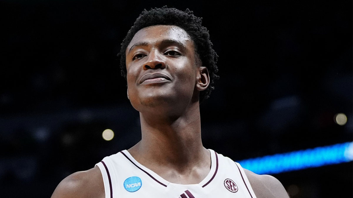 Texas A&M Aggies forward Pharrel Payne (21) reacts after the win over Yale Bulldogs at Ball Arena.