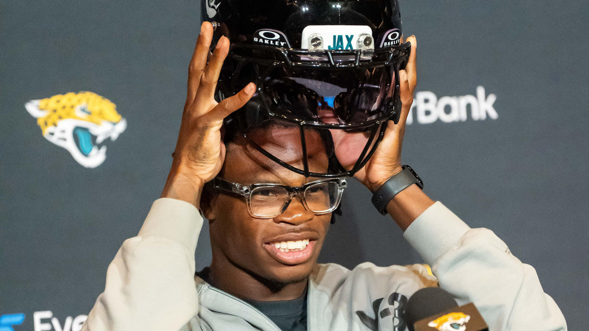 Jaguars’ Trevor Lawrence helps Travis Hunter’s odds to play WR, says Patrick Peterson