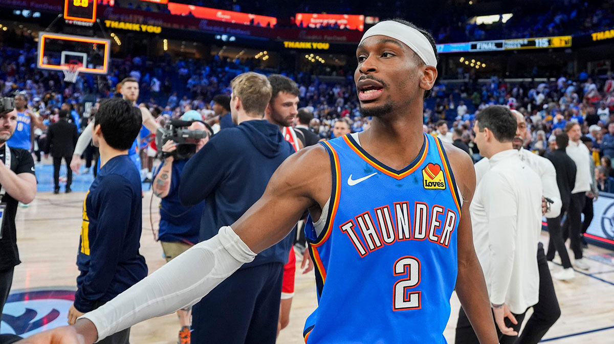 Thunder's Shai Gilgeous-Alexander (2) greets Grizzlies' Jaylen Wells (0) after the Thunder defeated the Grizzlies 117-115 in Game 4 to win the first-round NBA playoff series at FedExForum