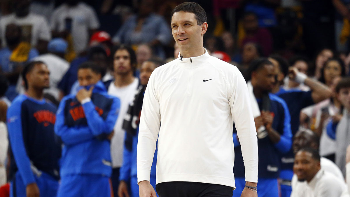 Thunder head coach Mark Daigneault reacts during the fourth quarter against the Memphis Grizzlies during game four for the first round of the 2024 NBA Playoffs at FedExForum.