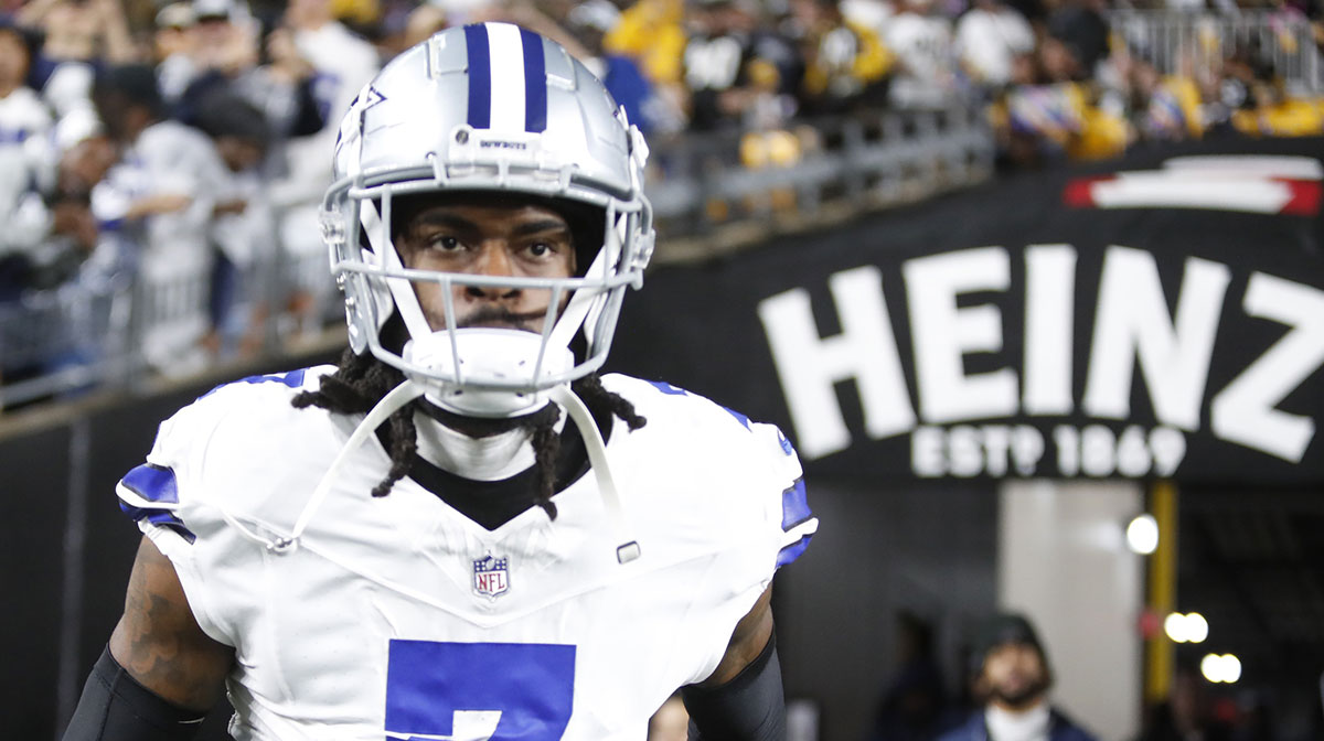 Dallas Cowboys cornerback Trevon Diggs (7) takes the field to play the Pittsburgh Steelers at Acrisure Stadium.