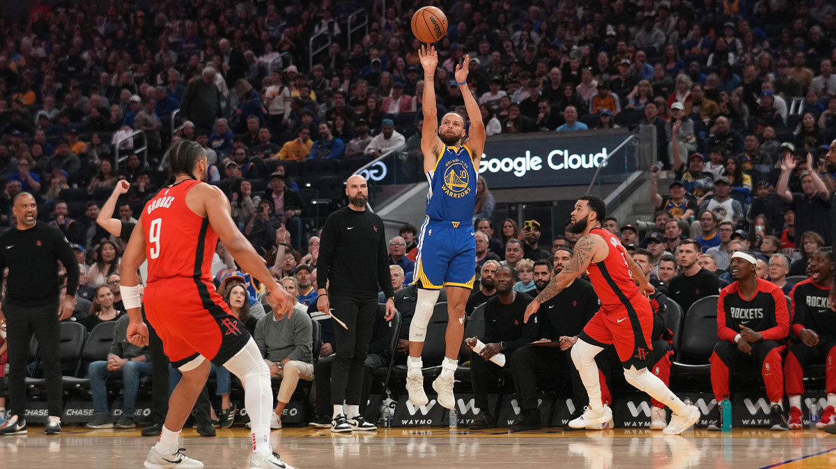 olden State Warriors guard Stephen Curry (30) shoots over Houston Rockets guard Fred VanVleet (5) in the first quarter at the Chase Center.