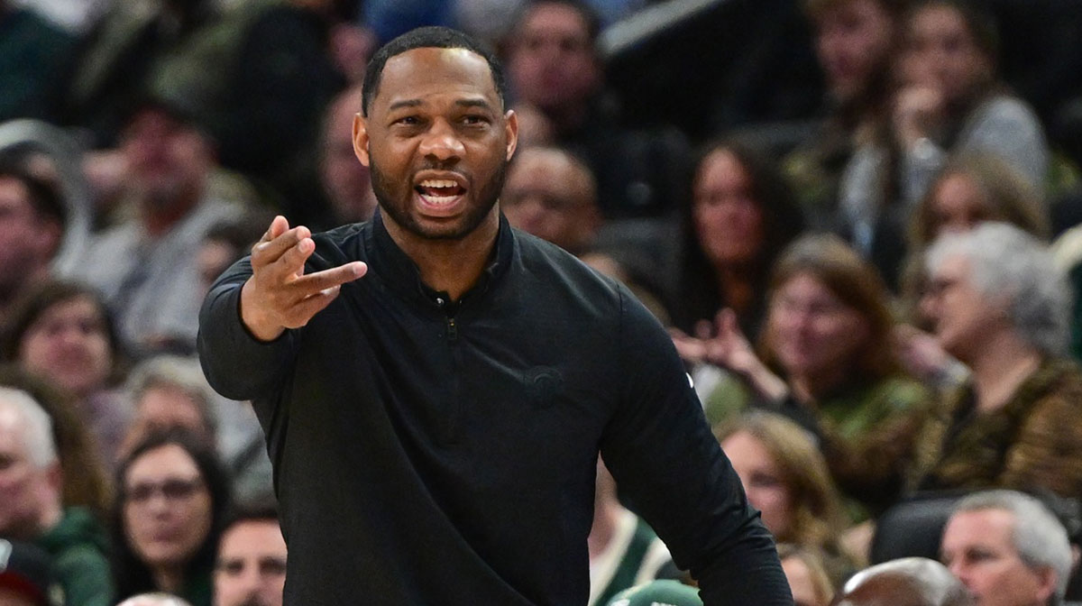 NBA rumors: Willie Green linked to Suns with Pelicans future in doubt