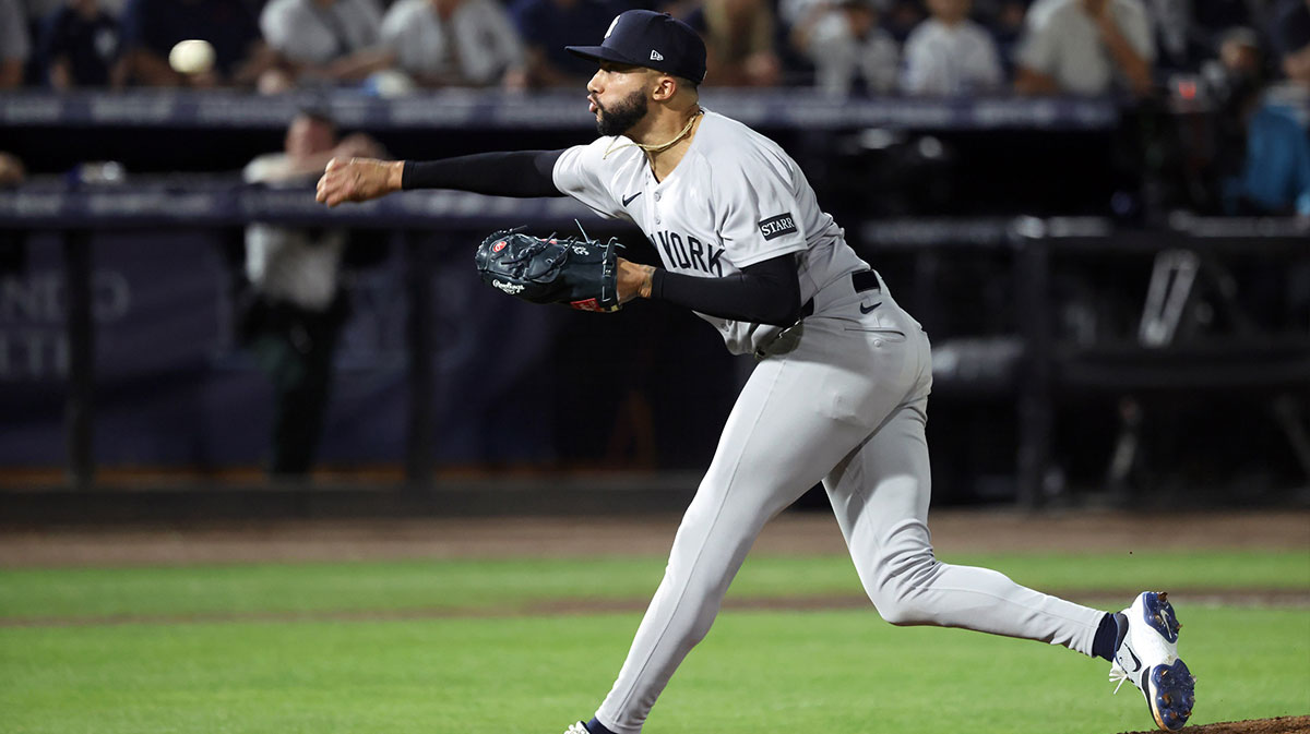 New York Yankees pitcher Devin Williams (38) throws a pitch during the ninth inning against the Tampa Bay Rays at George M. Steinbrenner Field.