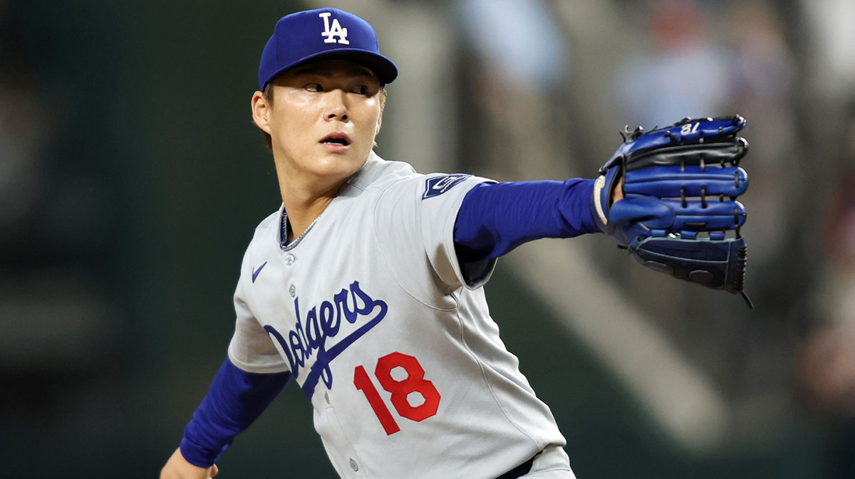 Yoshinobu Yamamoto shines, outduels Jacob deGrom in Dodgers win