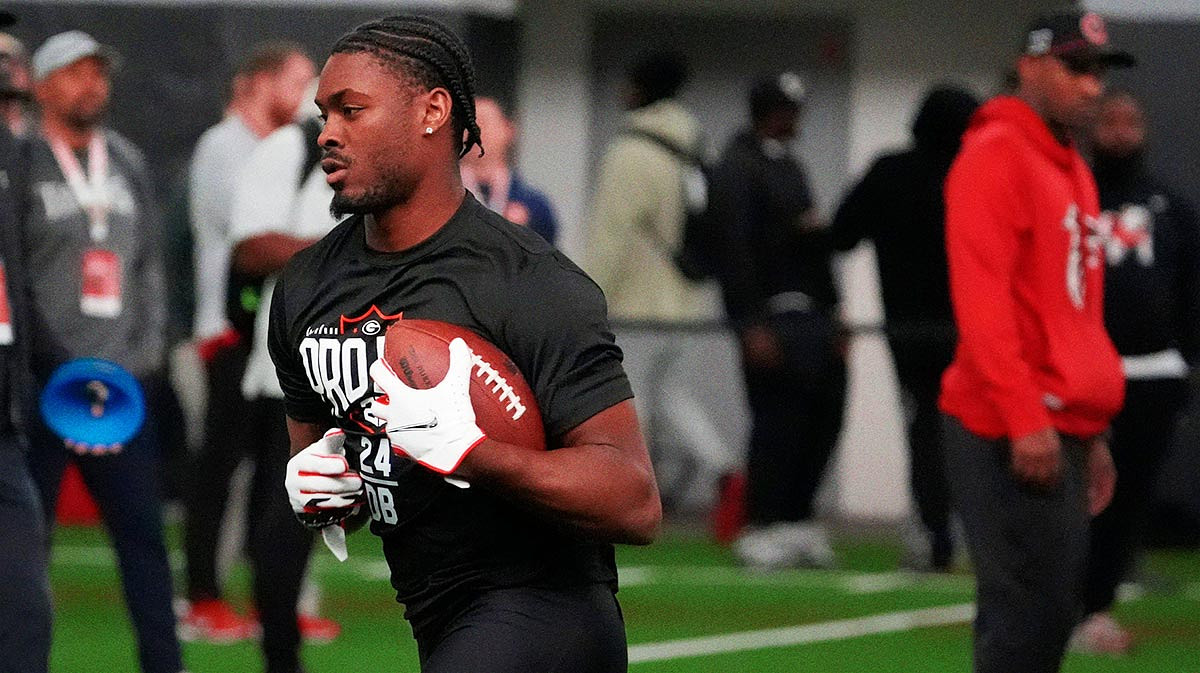 Former Georgia defensive back Malaki Starks (24) runs a drill during UGA Footballs Pro Day in Athens, Ga., on Wednesday, March 12, 2025. Representatives from all 32 NFL teams are on hand to watch former UGA football players in action.