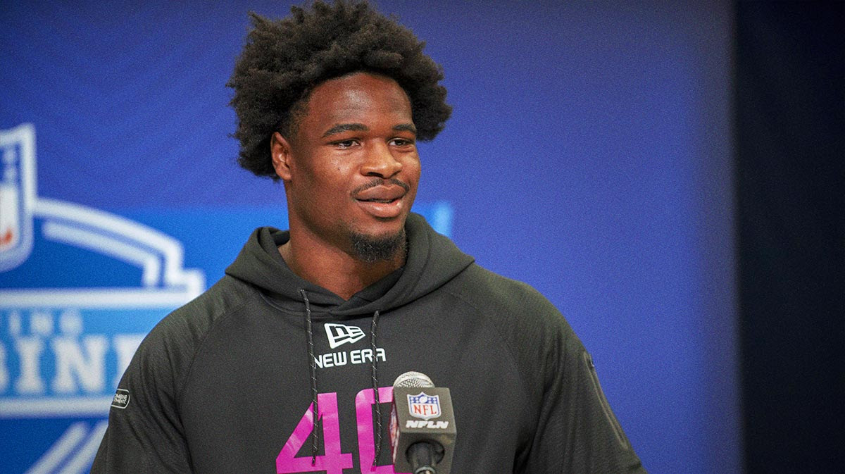 South Carolina defensive back Nick Emmanwori (DB40) during the 2025 NFL Combine at Lucas Oil Stadium.