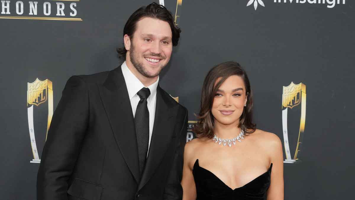 Hailee Steinfeld confident in Josh Allen Super Bowl win next season