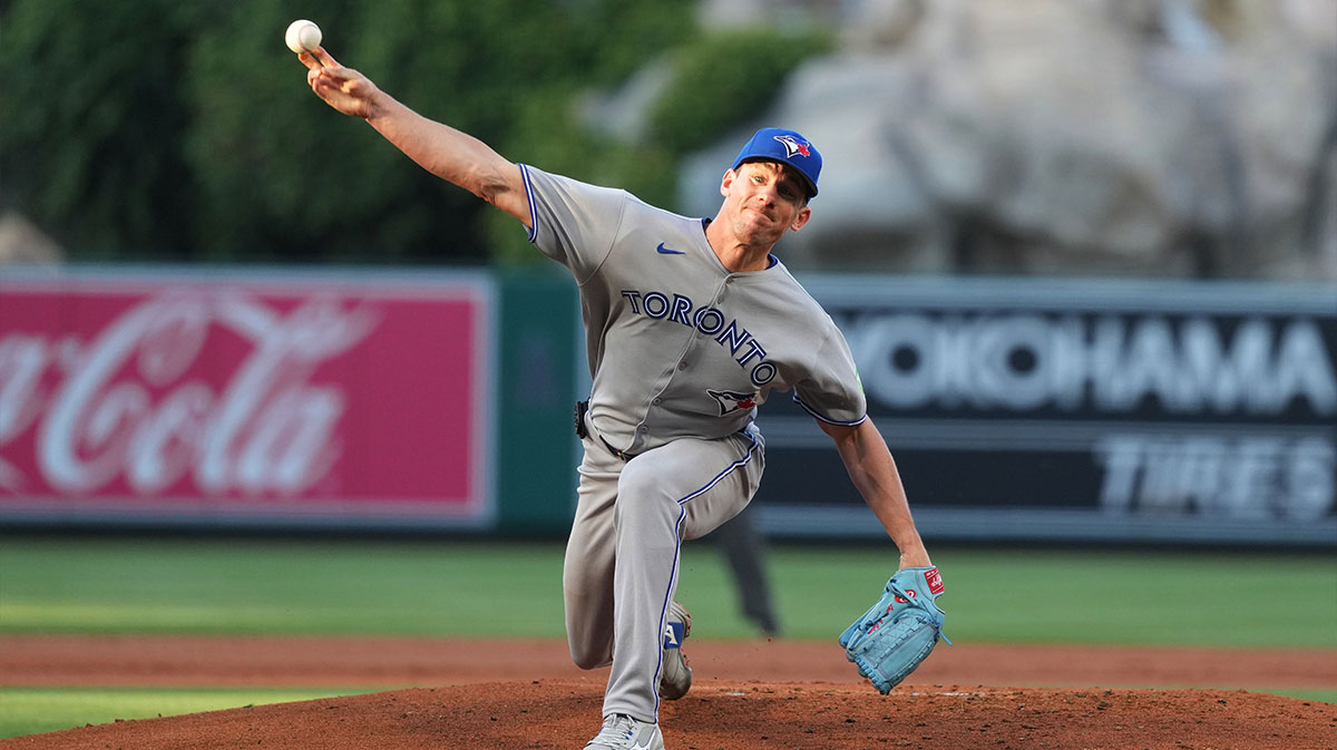 Toronto Blue Jays starting pitcher Chris Bassitt (40) throws in the first inning against the Los Angeles Angels at Angel Stadium.