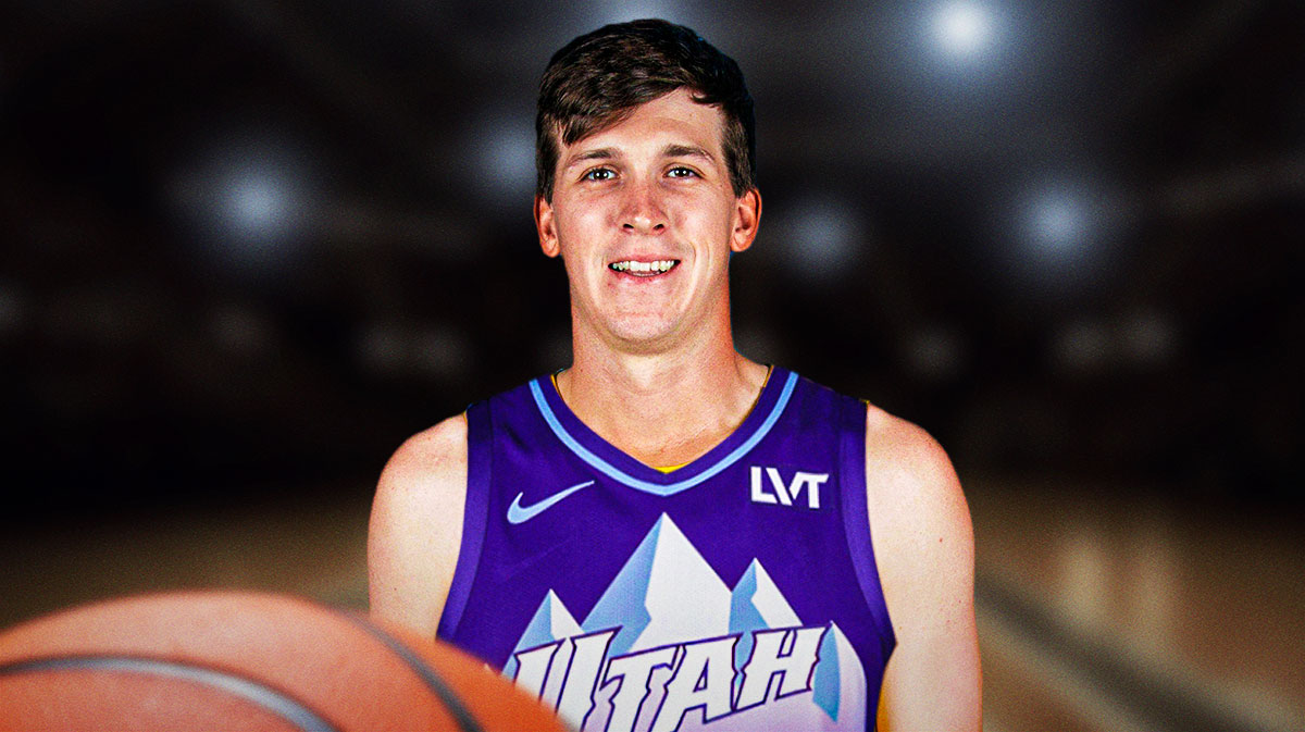 Austin Reaves photoshopped in Jazz jersey.
