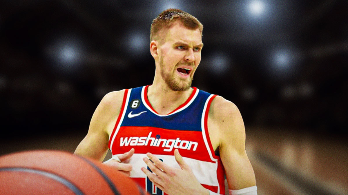 Kristaps Porzingis playing for the Wizards.
