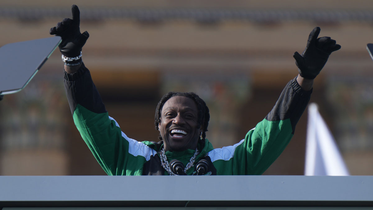 Feb 14, 2025; Philadelphia, PA, USA; Philadelphia Eagles receiver A.J. Brown addresses the crowd during the Super Bowl LIX championship parade and rally. Mandatory Credit: Kirby Lee-Imagn Images