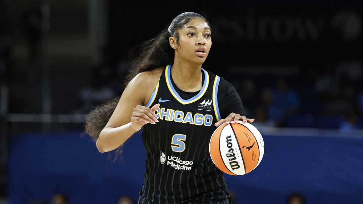 Chicago Sky forward Angel Reese (5) looks to pass the ball against the Las Vegas Aces during the first half at Wintrust Arena.