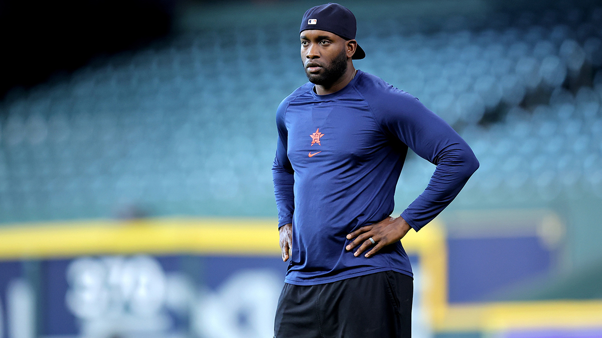 Houston Astros designated hitter Yordan Alvarez (44) prior to the game against the Cincinnati Reds at Daikin Park