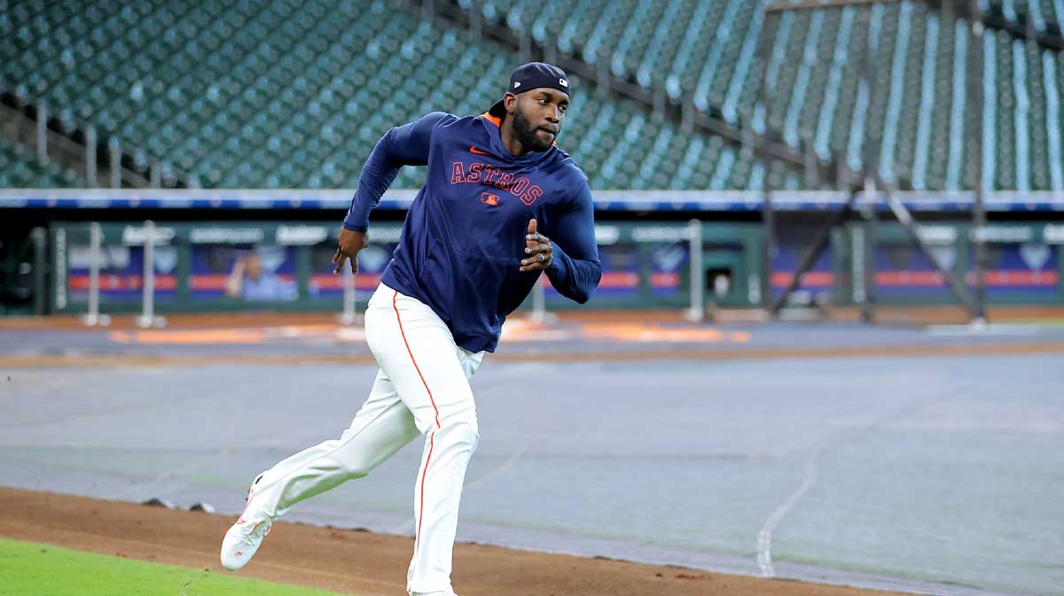 Houston Astros designated hitter Yordan Alvarez (44) works out prior to the game against the Seattle Mariners at Daikin Park.