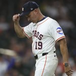https://wp.clutchpoints.com/wp-content/uploads/2025/05/Astros-manager-Joe-Espada-makes-a-pitching-change.jpg?w=150&h=150&crop=1