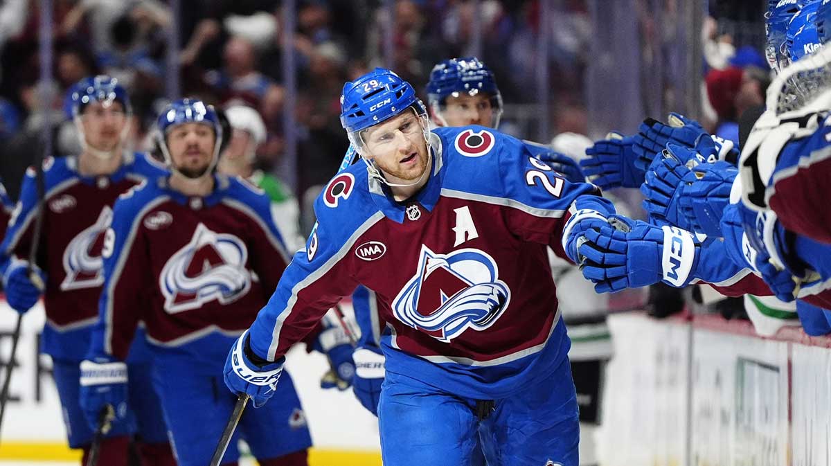 Embarrassing Stars blunder helps Avalanche force Game 7