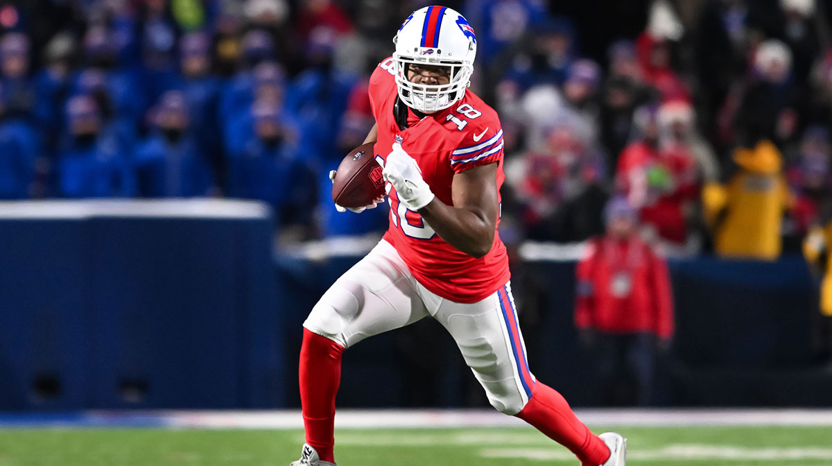 Buffalo Bills wide receiver Amari Cooper (18) turns up field after making a catch in the second quarter against the New England Patriots at Highmark Stadium.