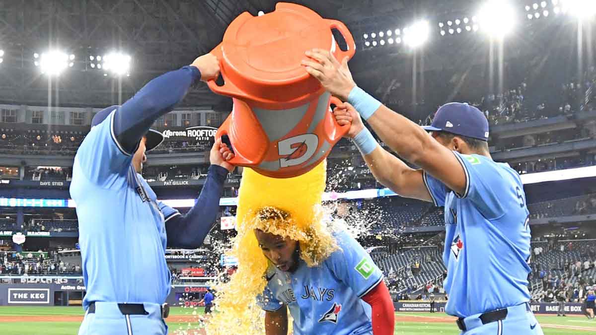 Blue Jays’ Vladimir Guerrero Jr. clutch HR vs. Red Sox leaves fans stunned