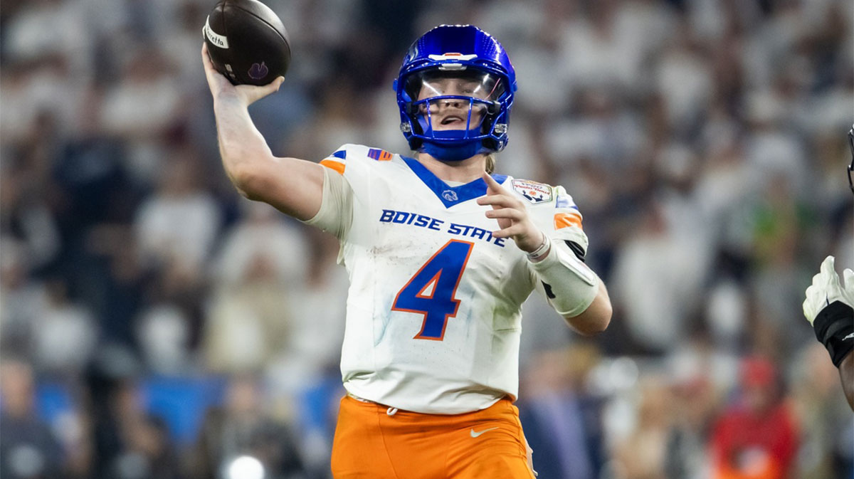 Boise State Broncos quarterback Maddux Madsen (4) against the Penn State Nittany Lions during the Fiesta Bowl at State Farm Stadium.