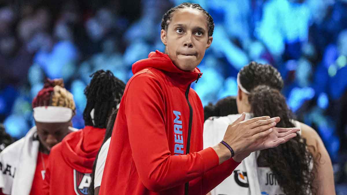 Atlanta Dream center Brittney Griner (42) against the Indiana Fever at Gateway Center Arena @ College Park.