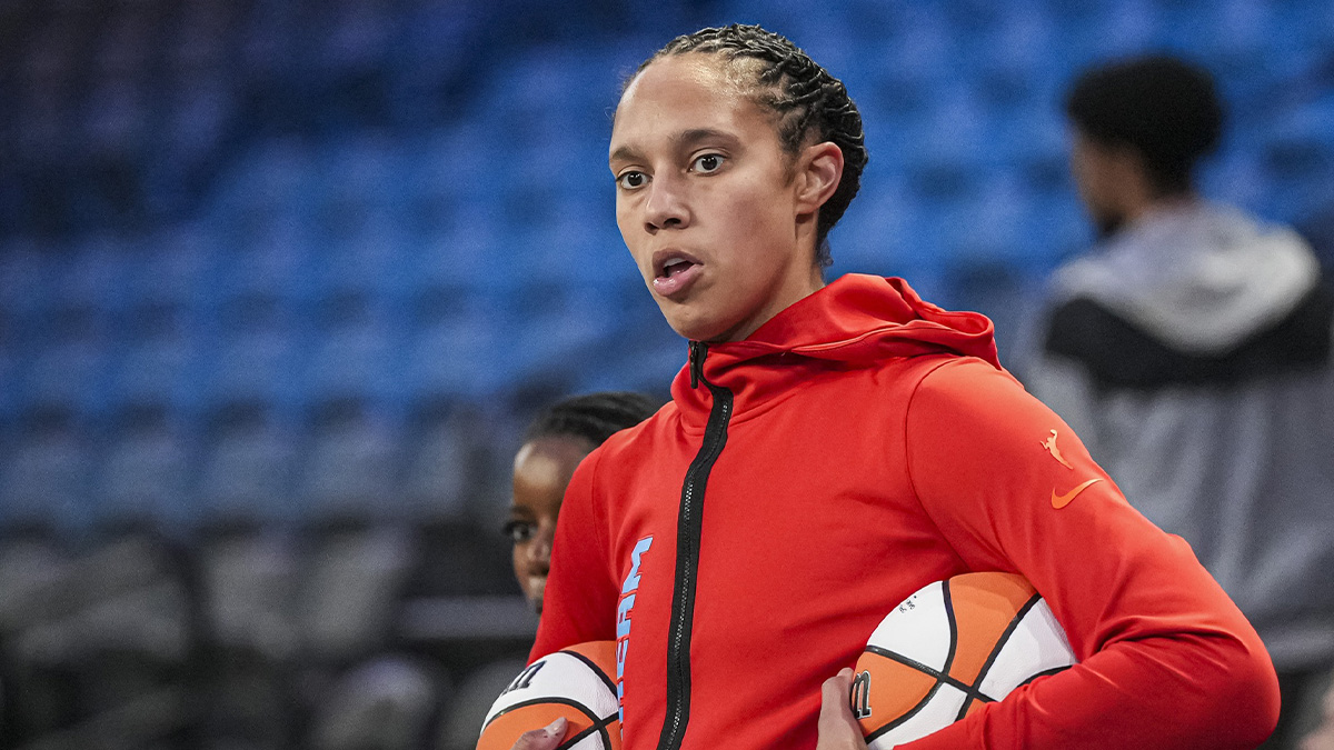 Atlanta Dream center Brittney Griner (42) against the Indiana Fever at Gateway Center Arena @ College Park.