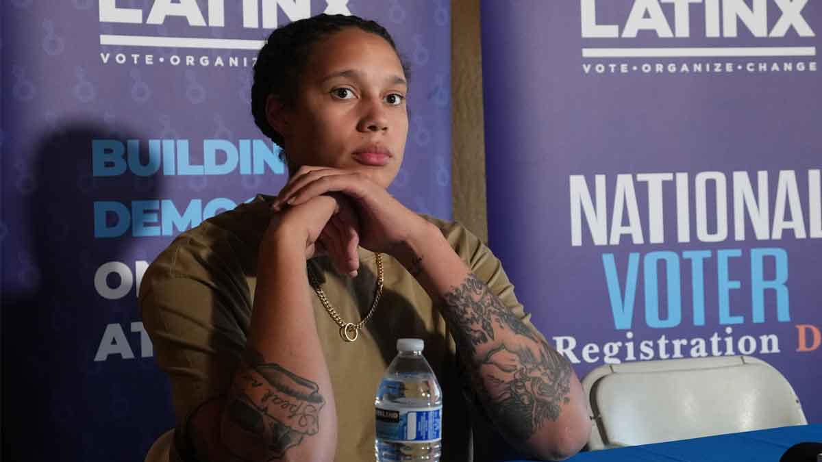 Brittney Griner delivers ‘Welcome to the WNBA’ moment in Dream debut