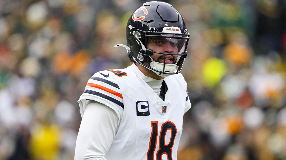 Chicago Bears quarterback Caleb Williams (18) during the game against the Chicago Bears at Lambeau Field.