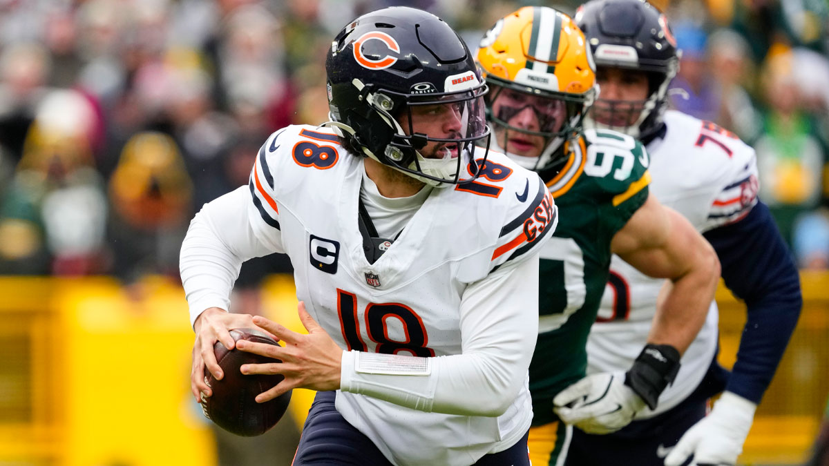 Chicago Bears quarterback Caleb Williams (18) during the game against the Chicago Bears at Lambeau Field.