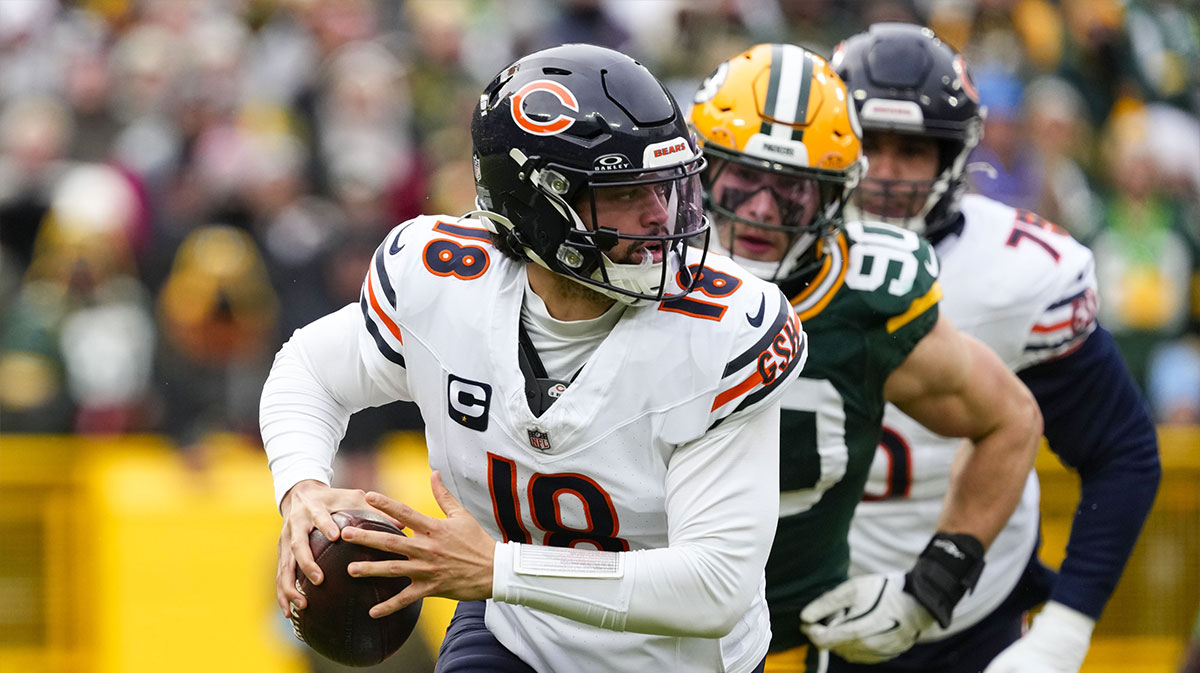 Chicago Bears quarterback Caleb Williams (18) during the game against the Chicago Bears at Lambeau Field.