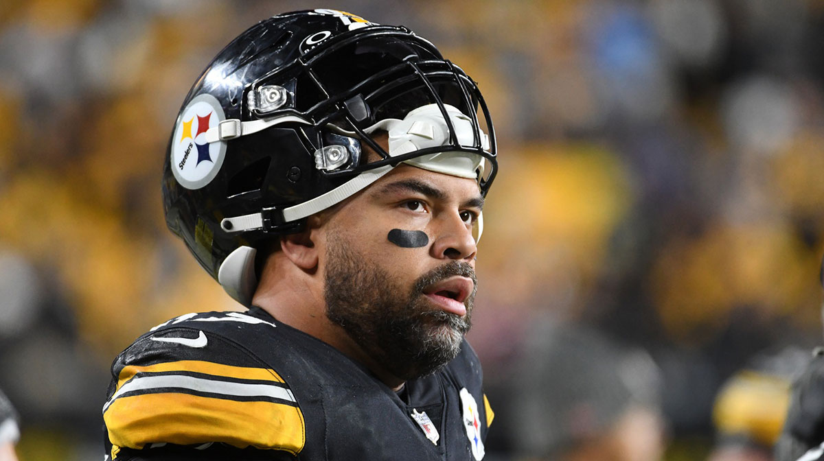 Pittsburgh Steelers defensive end Cam Heyward watches the game against the Tennessee Titans during the second quarter at Acrisure Stadium