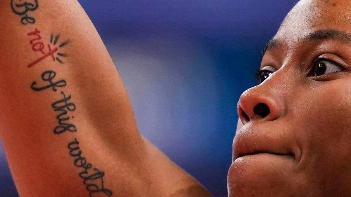 Connecticut Sun guard Tyasha Harris (52) goes up for a shot Wednesday, Aug. 28, 2024, during a game between the Indiana Fever and the Connecticut Sun at Gainbridge Fieldhouse in Indianapolis. The Fever defeated the Sun, 84-80 Mandatory Credit: © Grace Smith/IndyStar / USA TODAY NETWORK