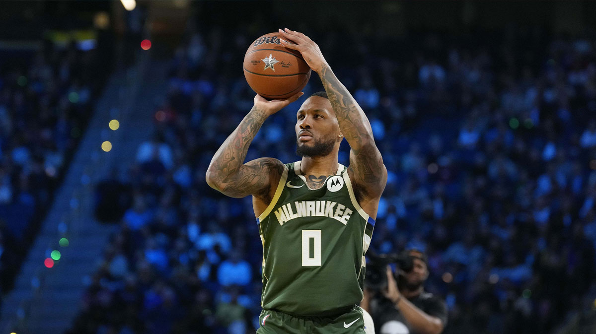 Milwaukee Bucks guard Damian Lillard (0) competes in the three-point contest during All Star Saturday Night ahead of the 2025 NBA All Star Game at Chase Center.