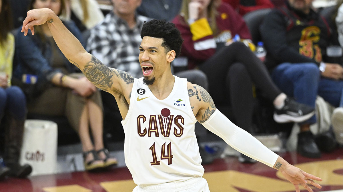 Cleveland Cavaliers forward Danny Green (14) reacts after missing a three-point basket in the fourth quarter against the Charlotte Hornets at Rocket Mortgage FieldHouse. 