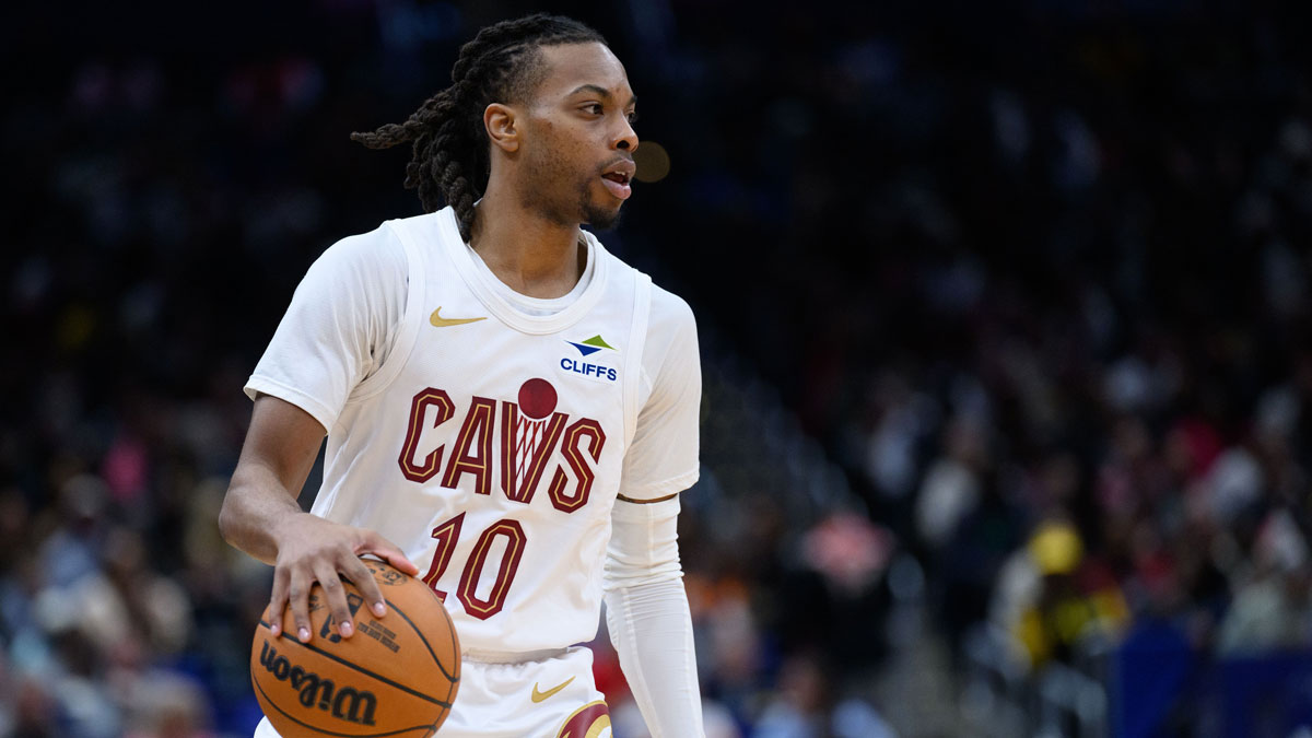 Cleveland Cavaliers guard Darius Garland (10) handles the ball during the third quarter against the Washington Wizards at Capital One Arena.