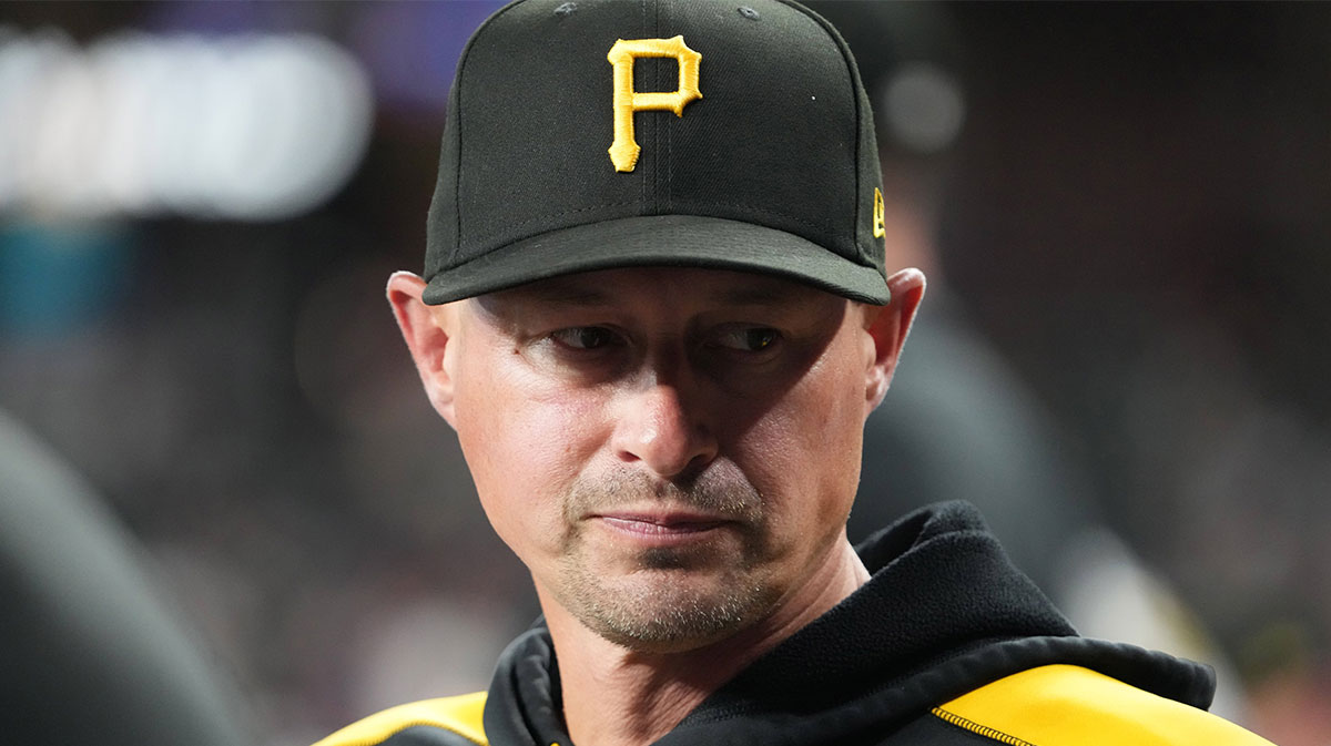 Pittsburgh Pirates manager Don Kelly (12) looks on against the Arizona Diamondbacks during the fifth inning at Chase Field.