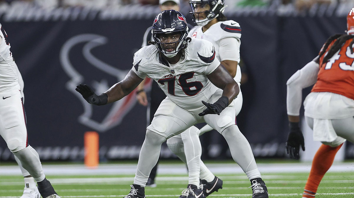 Houston Texans guard Kenyon Green (76) in action during the game against the Chicago Bears at NRG Stadium.