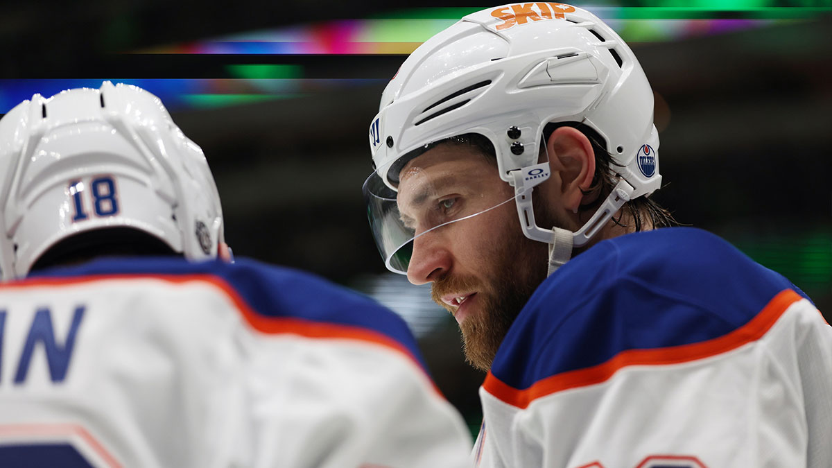 Edmonton Oilers center Leon Draisaitl (29) talks to left wing Zach Hyman (18) in the second period against the Dallas Stars at American Airlines Center.