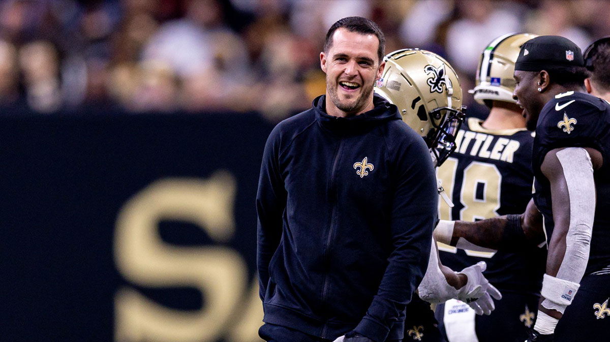 New Orleans Saints quarterback Derek Carr (4) after a touchdown against the Washington Commanders during the second half at Caesars Superdome.