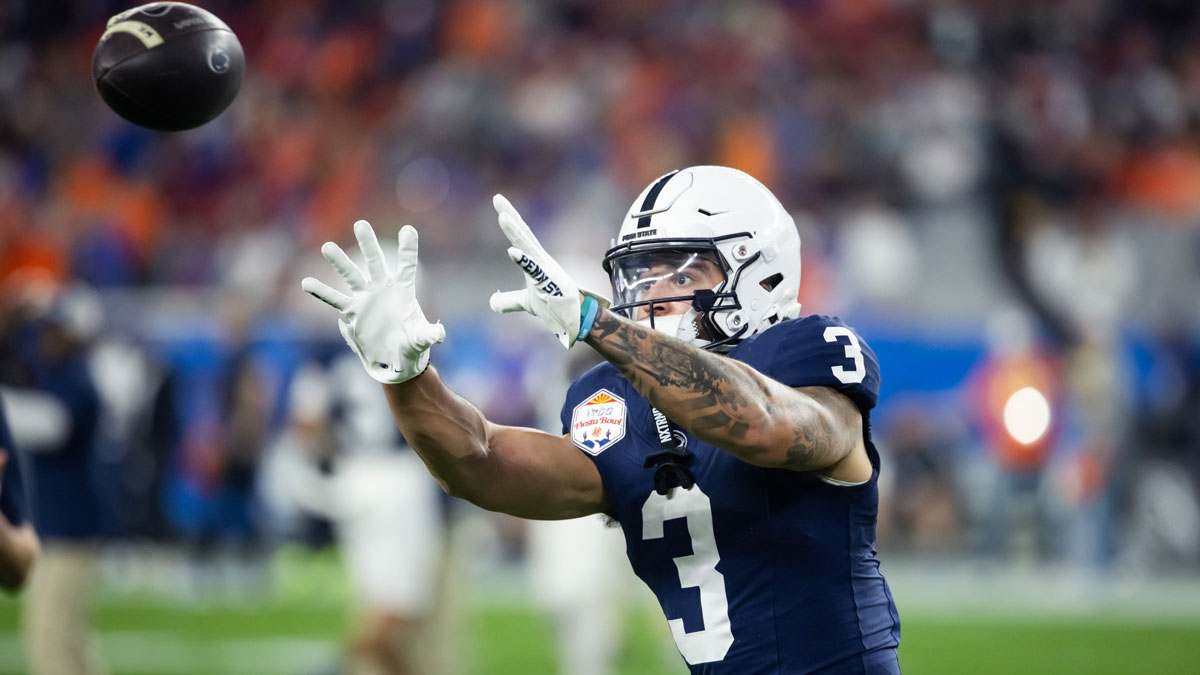 Penn State Nittany Lions wide receiver Julian Fleming (3) against the Boise State Broncos during the Fiesta Bowl at State Farm Stadium.