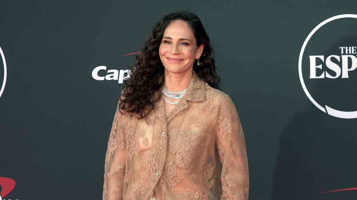 Former WNBA player Sue Bird arrives on the red carpet before the 2023 ESPYS at the Dolby Theatre.