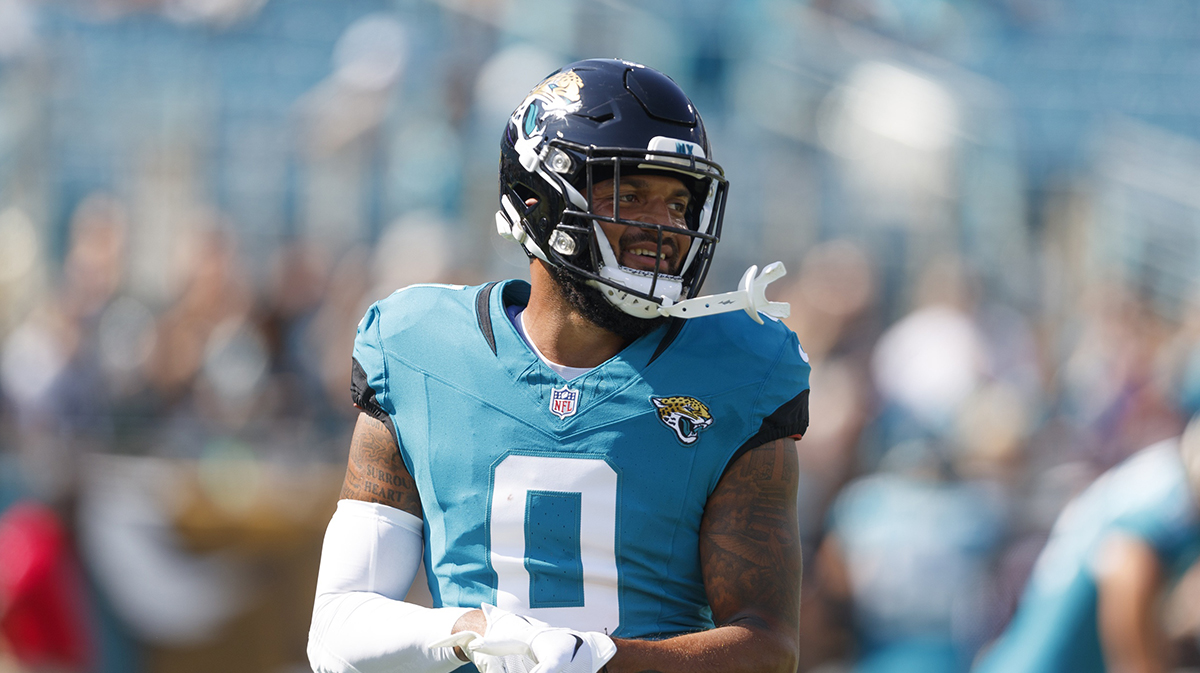 Jacksonville Jaguars wide receiver Gabe Davis (0) before the game against the Green Bay Packers at EverBank Stadium.